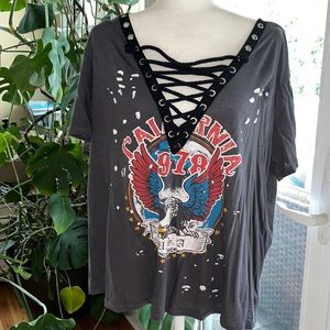 Rock Rose Couture Sz L T-shirt